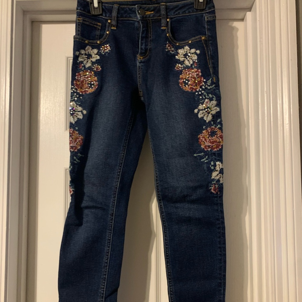 Size 25 Miss Me skinny jeans